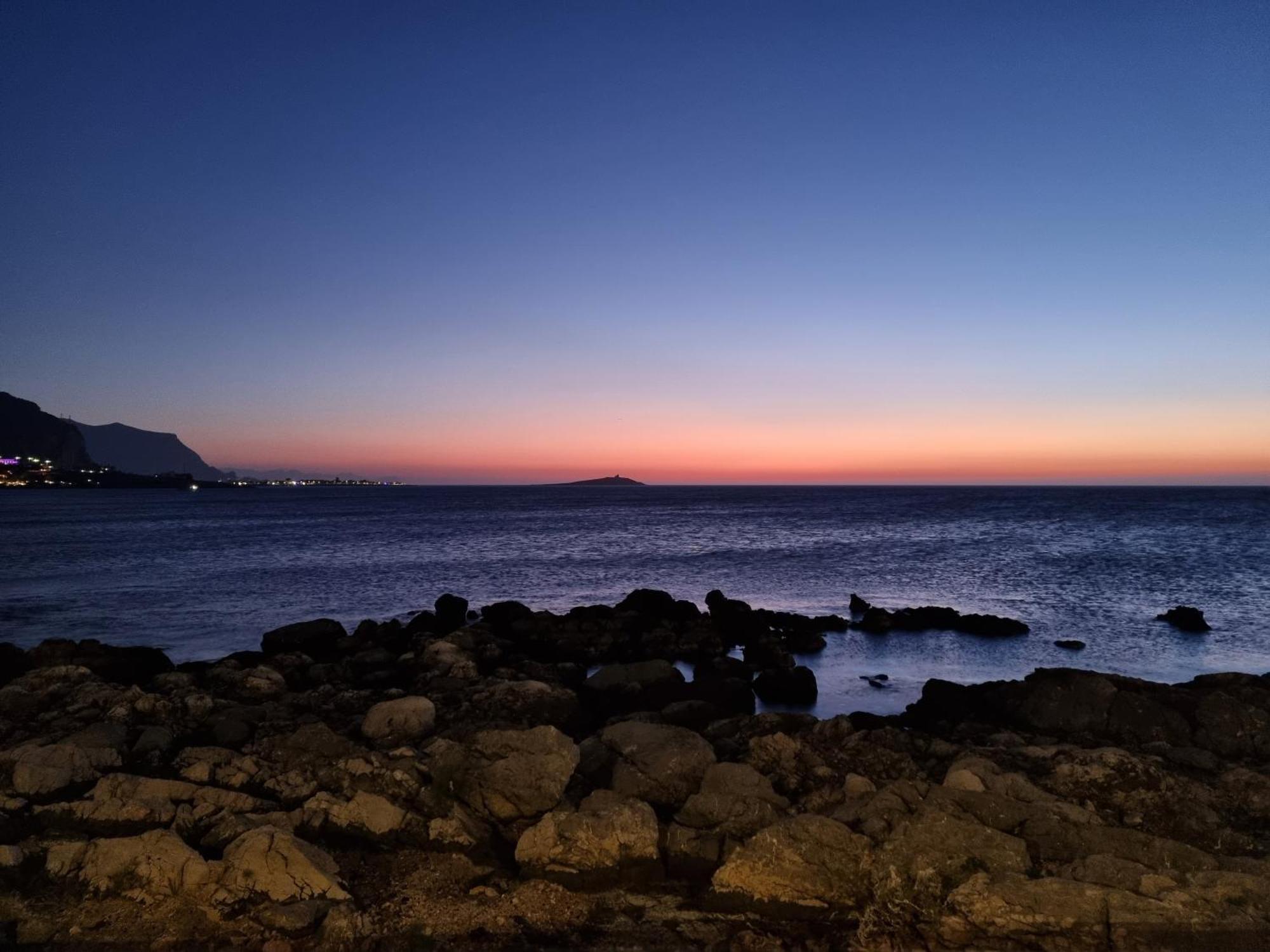 Lovely Apartment In Palermo-Sferracavallo Εξωτερικό φωτογραφία